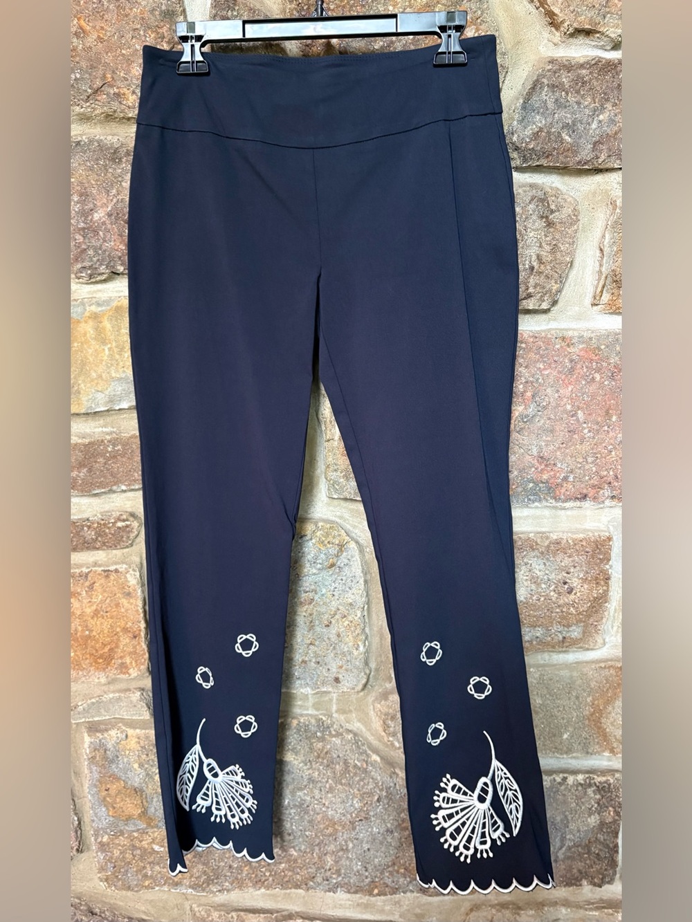 ATTYRE WOMEN’S PULL ON PANTS